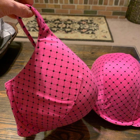SOLD!!  Pink & Black Cacique 46DDD Underwire Bra - Picture 10 of 12